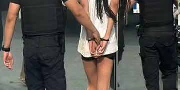 Mulher é pr3sa por m@tar o marido e fug1r após o ataqu3 a f@ca em Manaus