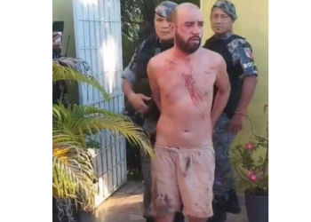 Homem é pr3s0 após tentativa frustrada de assalt0 em agência e compars@s são procurados em Manaus