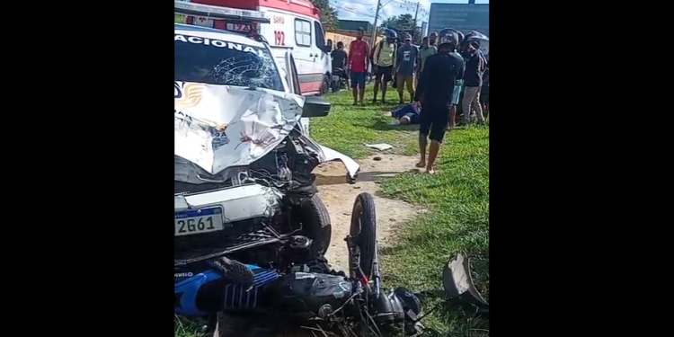 Veja: Motociclista fica gravemente f3rido em batida frontal com carro de segurança na Zona Leste de Manaus