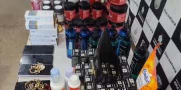 Perseguição policial termina com cinco pr3sos e carro lotado de produtos furtad0s em Itacoatiara