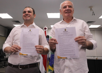 Roberto Cidade é eleito governador e Serafim Corrêa seu vice em votação unânime