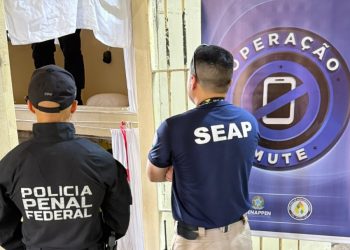 Seap retira celulares das mãos de presidiári0s no Amazonas dentro do CDPM