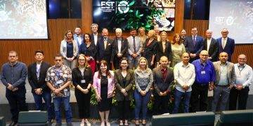 Embaixadores da União Europeia conhecem iniciativas de inovação e sustentabilidade da UEA