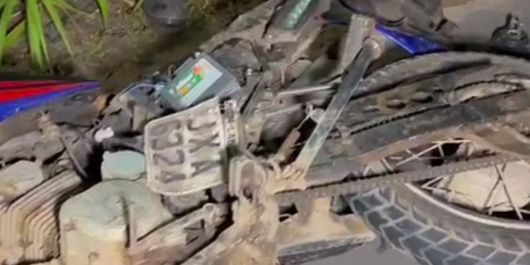 Colisão entre moto e carro termina com homem m0rto na rodovia AM-070