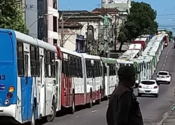 Rodoviários cobram reajuste de 12% e ameaçam greve total em Manaus
