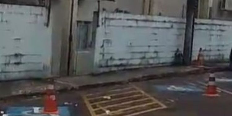 Rachaduras e infiltrações assustam moradores do Viver Melhor em Manaus
