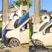Vídeo: carro acerta poste na Torquato Tapajós na manhã deste sábado