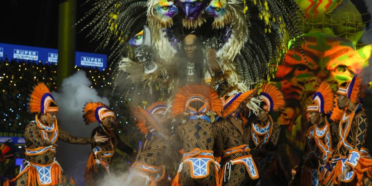 Boi Caprichoso encerra apresentações destacando cultura, memória e tradições da Região Norte