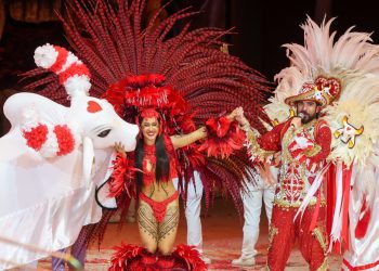 Garantido encerra o festival com ‘Parintins, Terra Encantada’ e a despedida histórica de Isabelle Nogueira