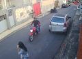 Câmeras flagram assalt0 a duas mulheres na Zona Centro-Sul de Manaus