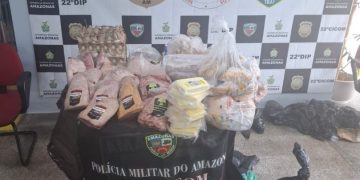 Mulheres furtam 14 peças de picanha, 12 bandejas de ovos e 15 quilos de queijo em Manaus