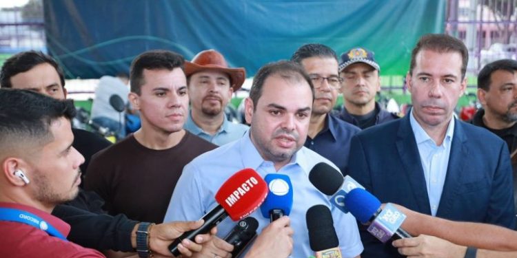 AM bate recorde histórico e reduz em mais de 95% o roubo de veículos sob comando de Roberto Cidade