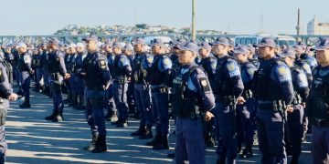 PMAM embarca tropa com 550 policiais para reforçar segurança em Parintins