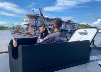 Forças de Segurança intensificam abordagens em embarcações em Parintins