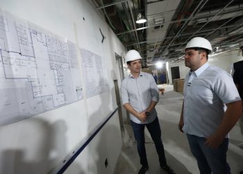 Governador Roberto Cidade vistoria obras na FCecon e no SPA Coroado