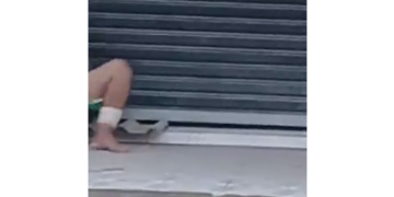 Vídeo: No interior do AM, homem dá ‘l3it1nh0’ para mulher na calçada e r3volta moradores