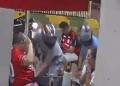 Vídeo: Câmeras de segurança registram assalt0 a casal em bar de Manaus