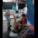 Perto de Itacoatiara, homem cai da embarcação, é resgatado e hospitalizado