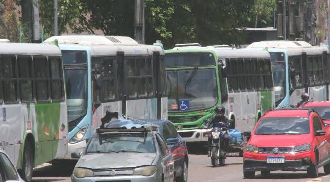 Rodoviários de Manaus ameaçam paralisação total a partir das 14h por atraso em pagamento quinzenal