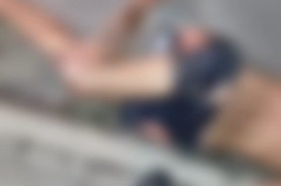 Vídeos: Moto com GPS é r0ubad@ e cr1m1n0s0s levam p0rrada considerada no Aleixo