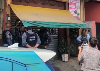 Tia encontra o sobrinho m0rt0 dentro do banheiro em quitinete na Zona Sul de Manaus