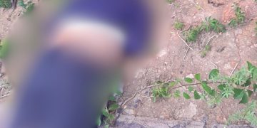 Homem é encontrado sem vida após ser b4leado na cabeça na Ponta Negra