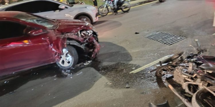 Motociclista é socorrido em estado grave após colisão frontal com carro em Adrianópolis