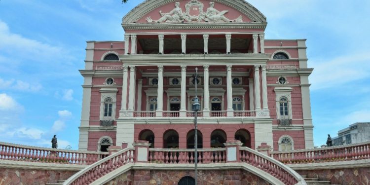Manaus está perto de conquistar reconhecimento mundial com o Teatro Amazonas