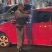 Após atingir vários veículos, motorista perde controle e bate em bloco de concreto em Manaus