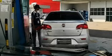 Vídeo: motorista foge do posto sem pagar pela gasolina em Manaus