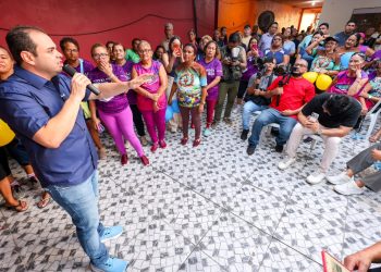 Roberto Cidade reafirma compromisso com a população idosa em encontro na Zona Norte de Manaus