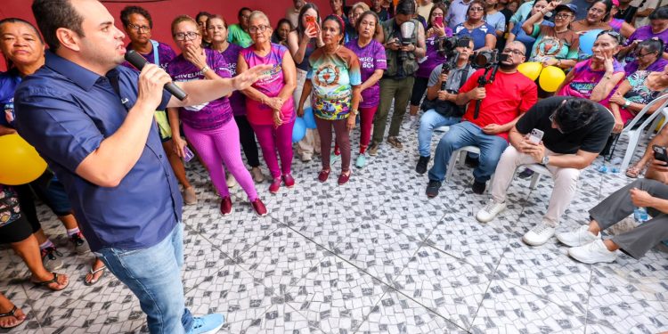 Roberto Cidade reafirma compromisso com a população idosa em encontro na Zona Norte de Manaus
