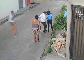 Vídeo: Assalt0 d3sesperad0r é gravado com duas mulheres na Zona Norte de Manaus