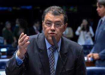 Patrimônio de Eduardo Braga chega a R$ 60 milhões; senador está entre os mais ricos e mais caros do país
