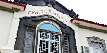 Na rede municipal, 16 escolas têm aulas suspensas após odor tóx1c0 continuar em Manaus