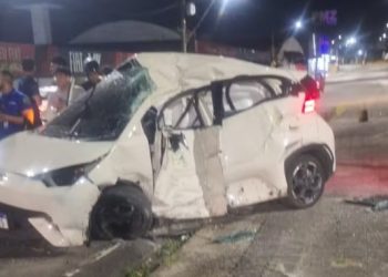 Motorista m0rre dentro do carro após ch0que na Djalma Batista