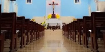 Idoso de 64 anos é e$faquead0 pelo enteado dentro de igreja em Eirunepé