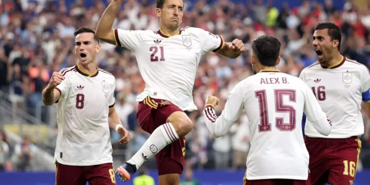 Espanha controla França e volta à final da Copa do Mundo em busca do bi
