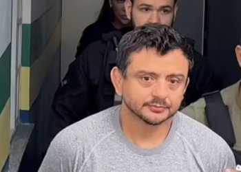 ‘Esquisito’, suspeito de e$tupr@r sete alunas ad0l3scentes tentou fugir pela laje de casa em Manaus