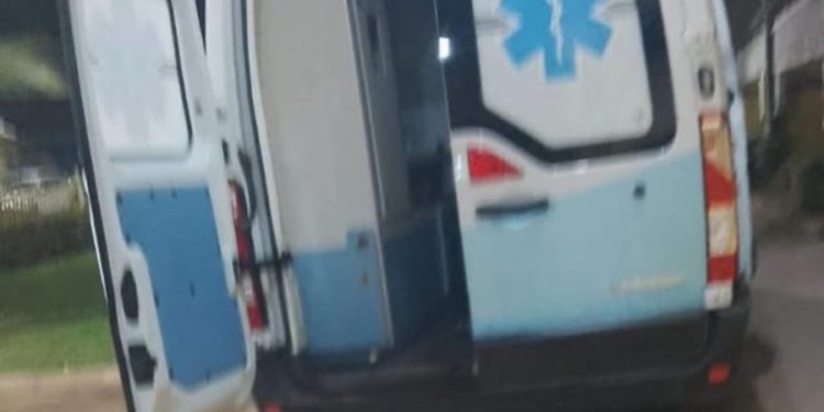 Homem fica em estado gr@ve ao ter f@ca cravada no pescoço em Maués