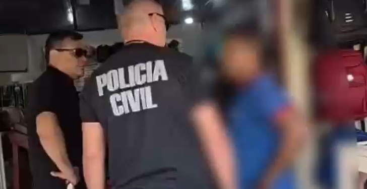 Comerciante é pr3s0 por p3rseguir, ass3diar e e$tuprar funcionária de 22 anos em Humaitá