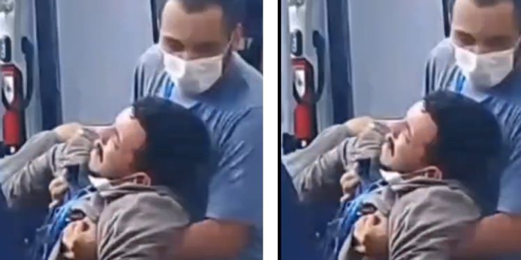 Vídeo: mais um trabalhador é atendido às pressas após respirar gás em Manaus