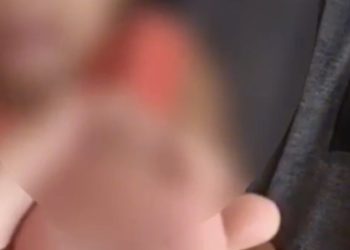 Bebê de 1 ano é achado em Manaus com os pés queimad0s e sozinho na rua