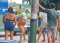 Vídeo: Disputa acirrada por ‘clientes’ faz mulheres se engalfinharem em Manacapuru