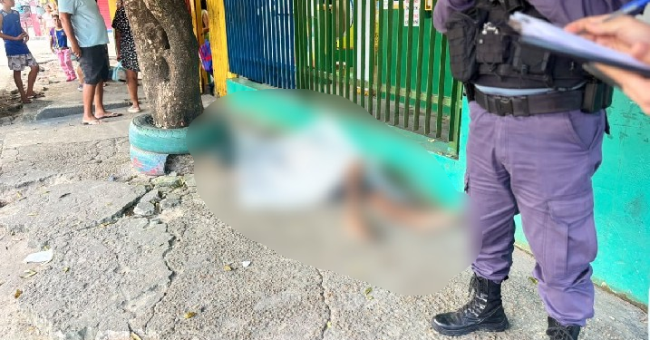 Perto de escola municipal, homem é encontrado m0rt0 no bairro Armando Mendes