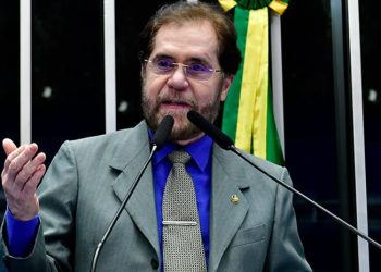 Com R$ 1,6 bi em emendas, Plínio Valério excluiu a Zona Franca de Manaus e ignora 100 mil trabalhadores