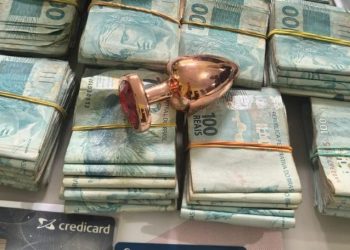Plug an@l encontrado com agi0tas alvo de operação da polícia gera comentários em Manaus