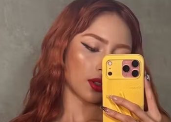 Ruivinha de Marte provoca fãs de biquini com antes e depois; veja fotos