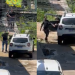 Vídeo: Pr3s0 e com alg3mas, homem consegue fug1r a caminho da audiência de custódia em Manaus