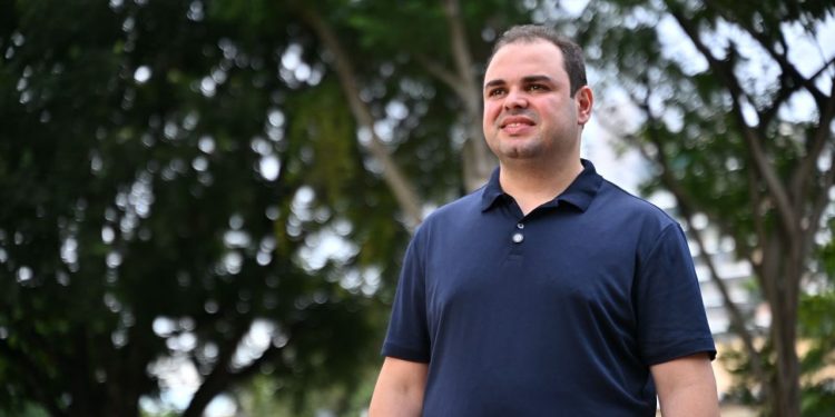 Convenção de Roberto Cidade no ‘fim do prazo’ alimenta especulações sobre acordo com PL no Amazonas